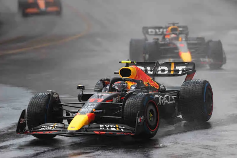 索伯车队翻盘迈凯伦,佩雷兹刷新纪录的简单介绍 索伯车队翻盘迈凯伦,佩雷兹刷新纪录的简单介绍