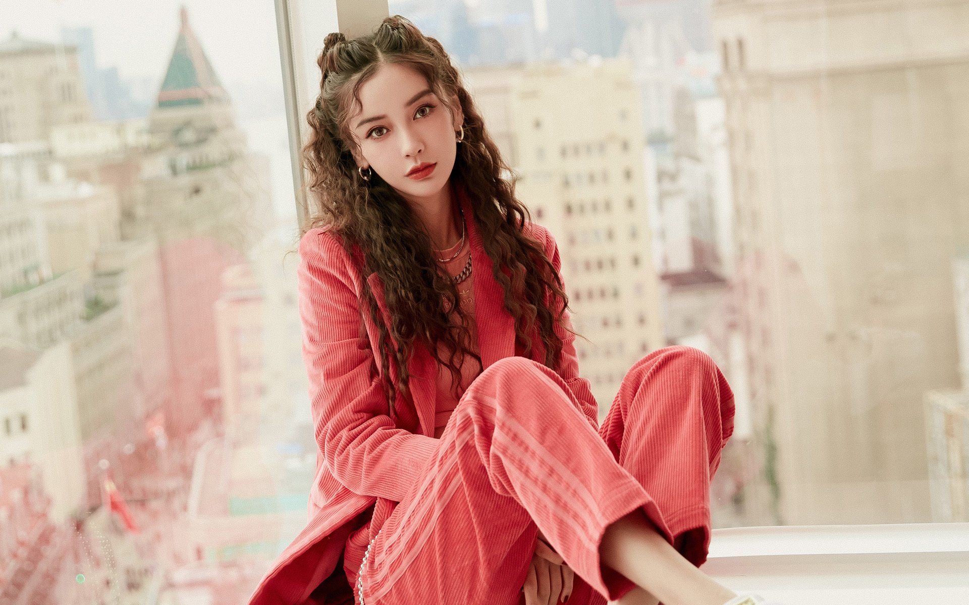 双城记，利拉德三分里程碑闪耀北美，魔术关键战突围映照山西困局