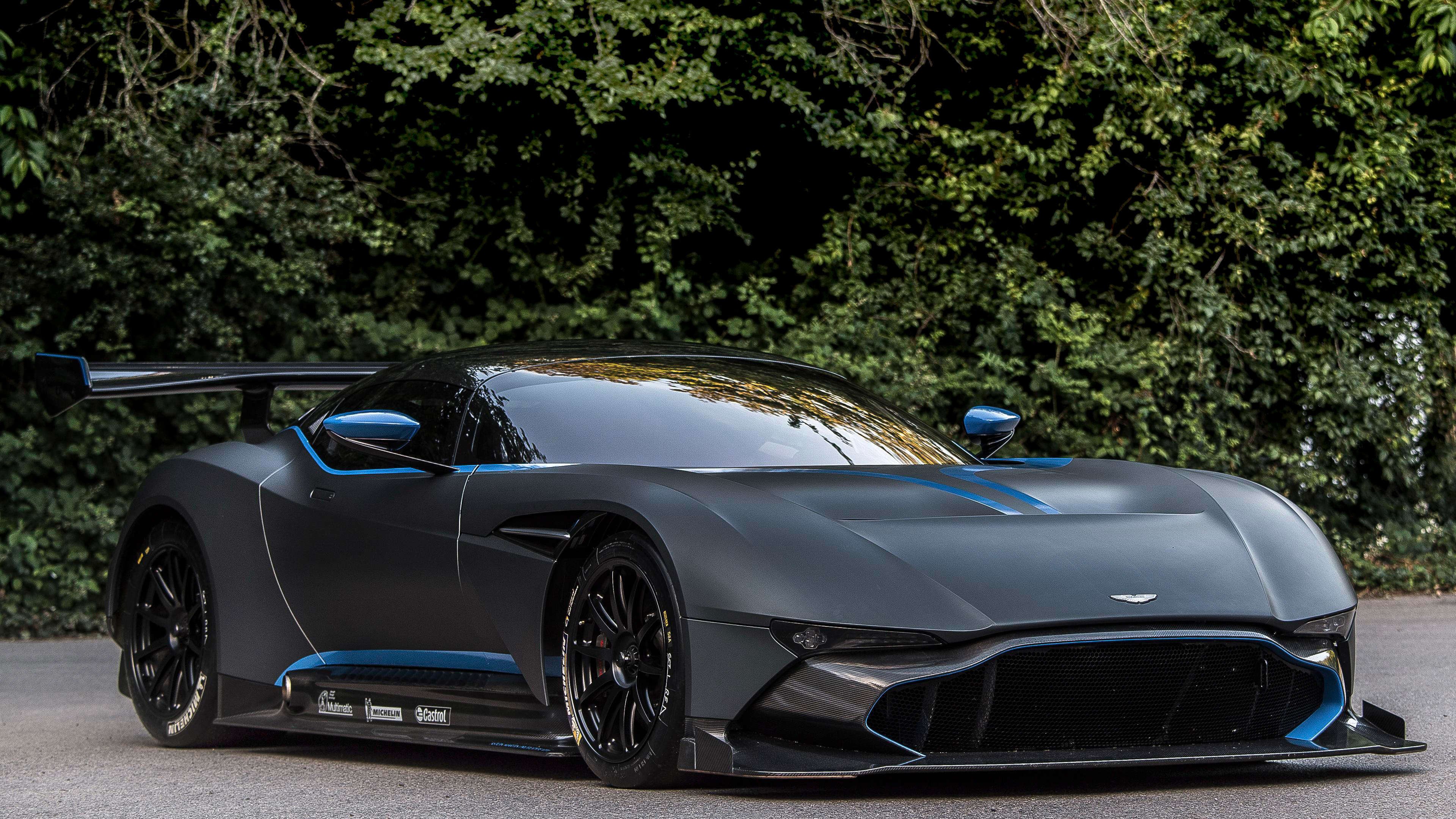 银河撕裂之夜，马刺送别独行侠的平行时空里，锡安从欧冠杀穿未来